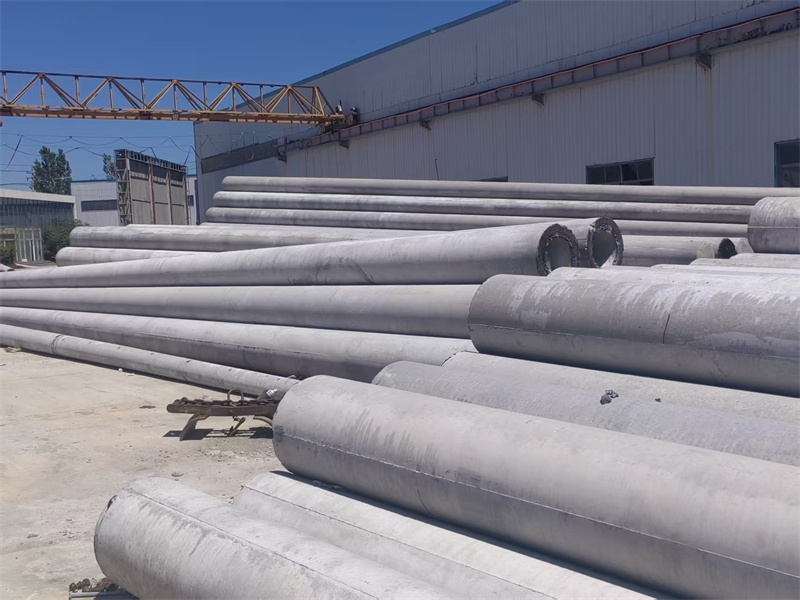 Distribution Equipment on Concrete Poles: A Single Pole Is a Small Distribution Hub